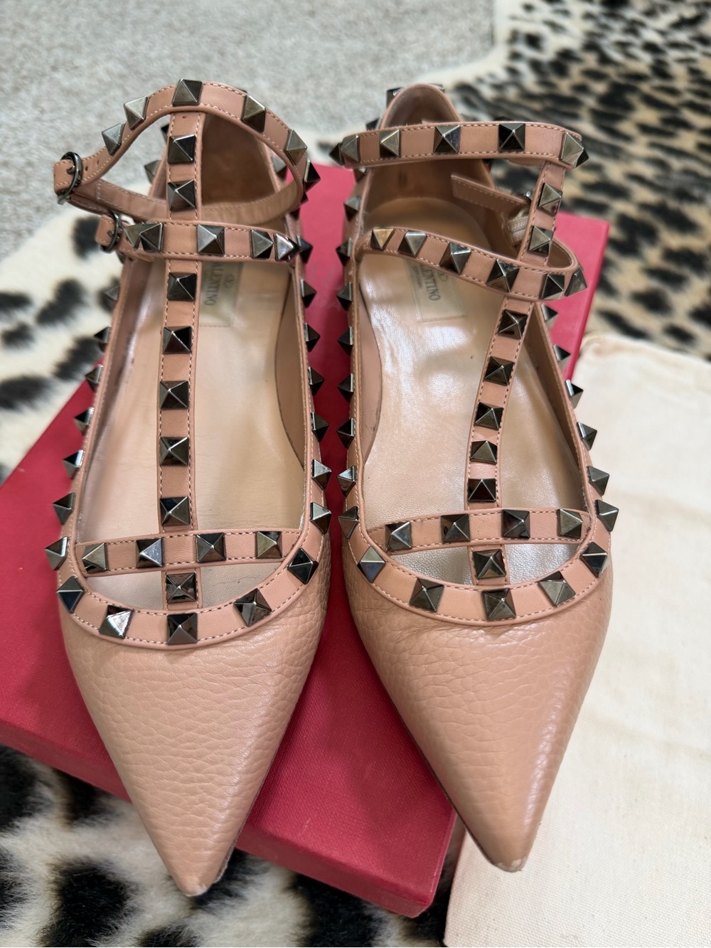 Valentino Garavani Blush Pink Leather Ballerina Rockstud T-Strap Flats